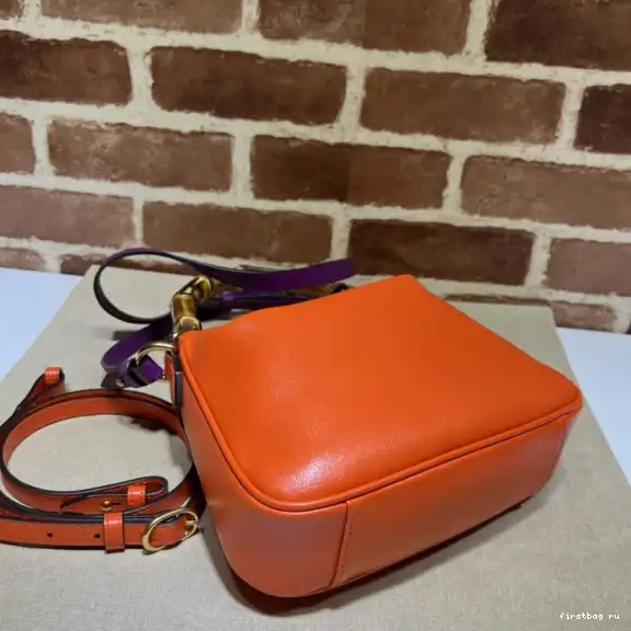 First bag ru Gucci small shoulder Diana bag 0501